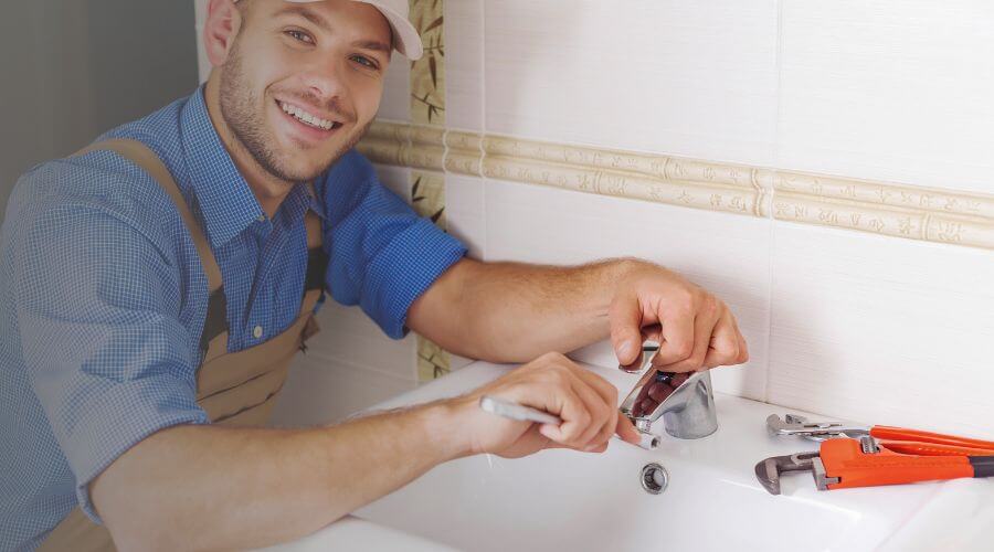Professional clogged drains services in Floydada, TX